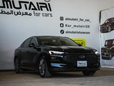 2025 فورد توروس تايتينيوم
