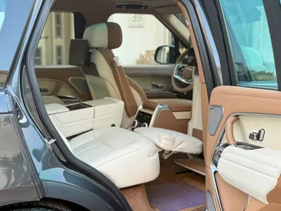 2023 لاند روفر رينج روفر اس في اوتوبيوغرافي