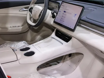 2027 فور ثينج اس٧ ريف