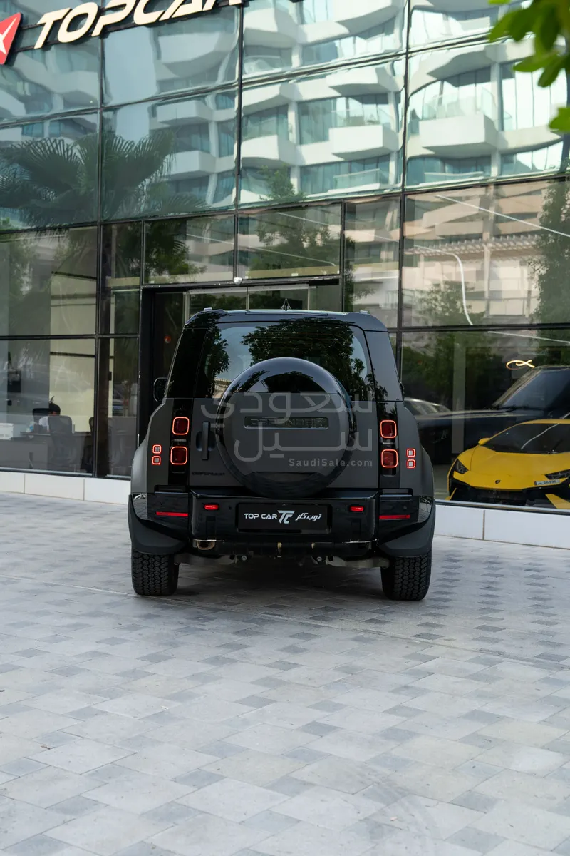 2025 لاند روفر ديفيندر 110 اكس داينمك