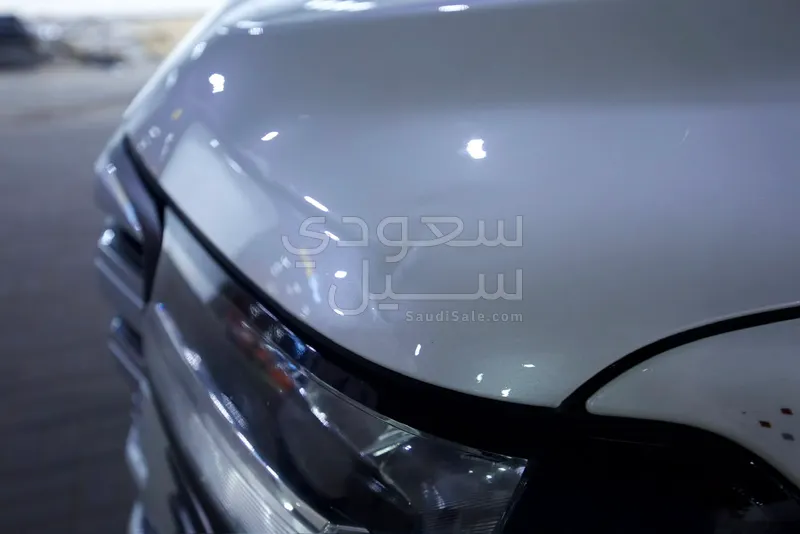 2022 تويوتا لاند كروزر جي اكس ار4