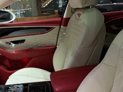 2024 بنتلي كونتيننتل فلاينج سبير أزور