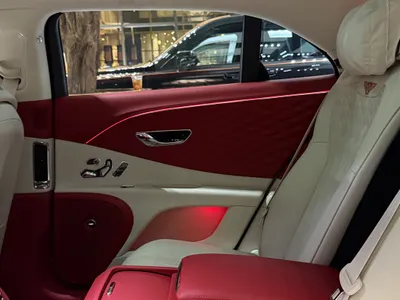 2024 بنتلي كونتيننتل فلاينج سبير أزور