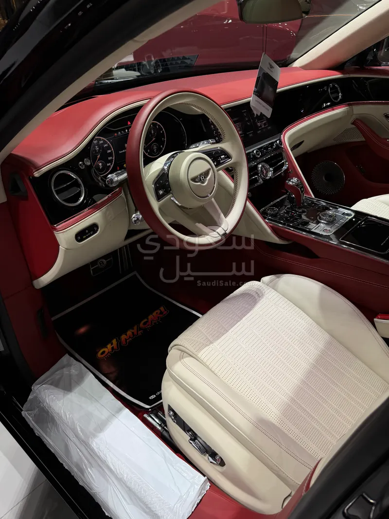 2024 بنتلي كونتيننتل فلاينج سبير أزور