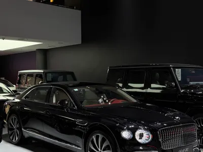 2024 بنتلي كونتيننتل فلاينج سبير أزور