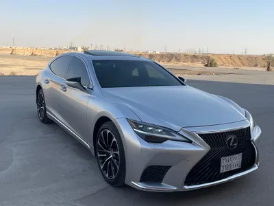 2023 لكزس إل إس 350
