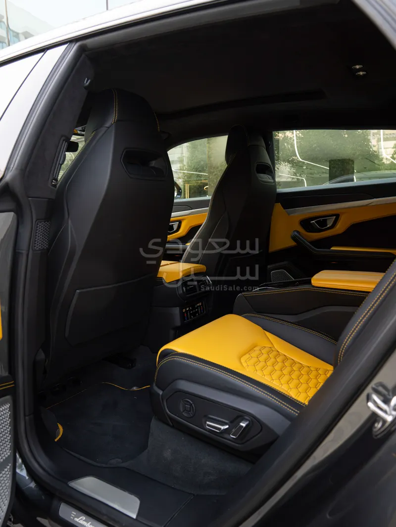 2020 لمبرجيني اوروس