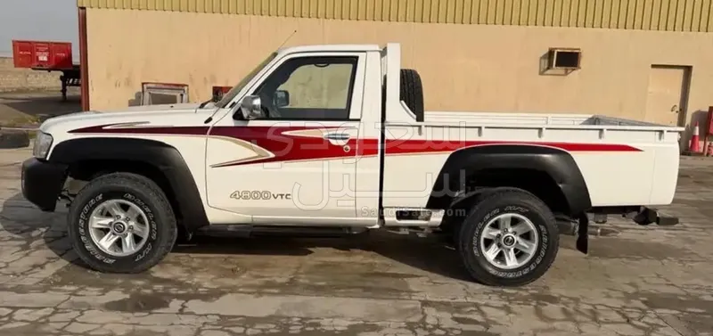 2023 نيسان بيك اب