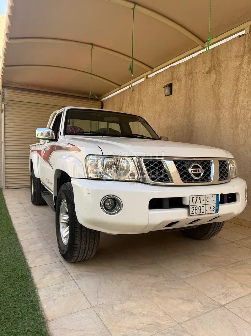2016 نيسان باترول حوض