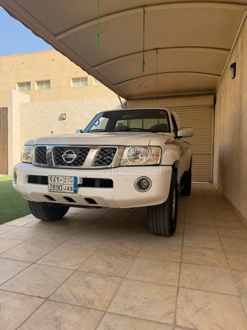 2016 نيسان باترول حوض