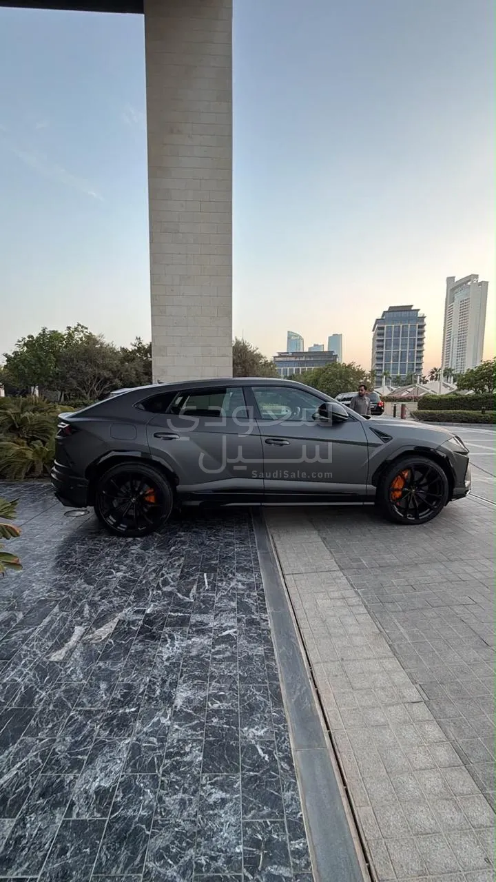 2021 لمبرجيني اوروس
