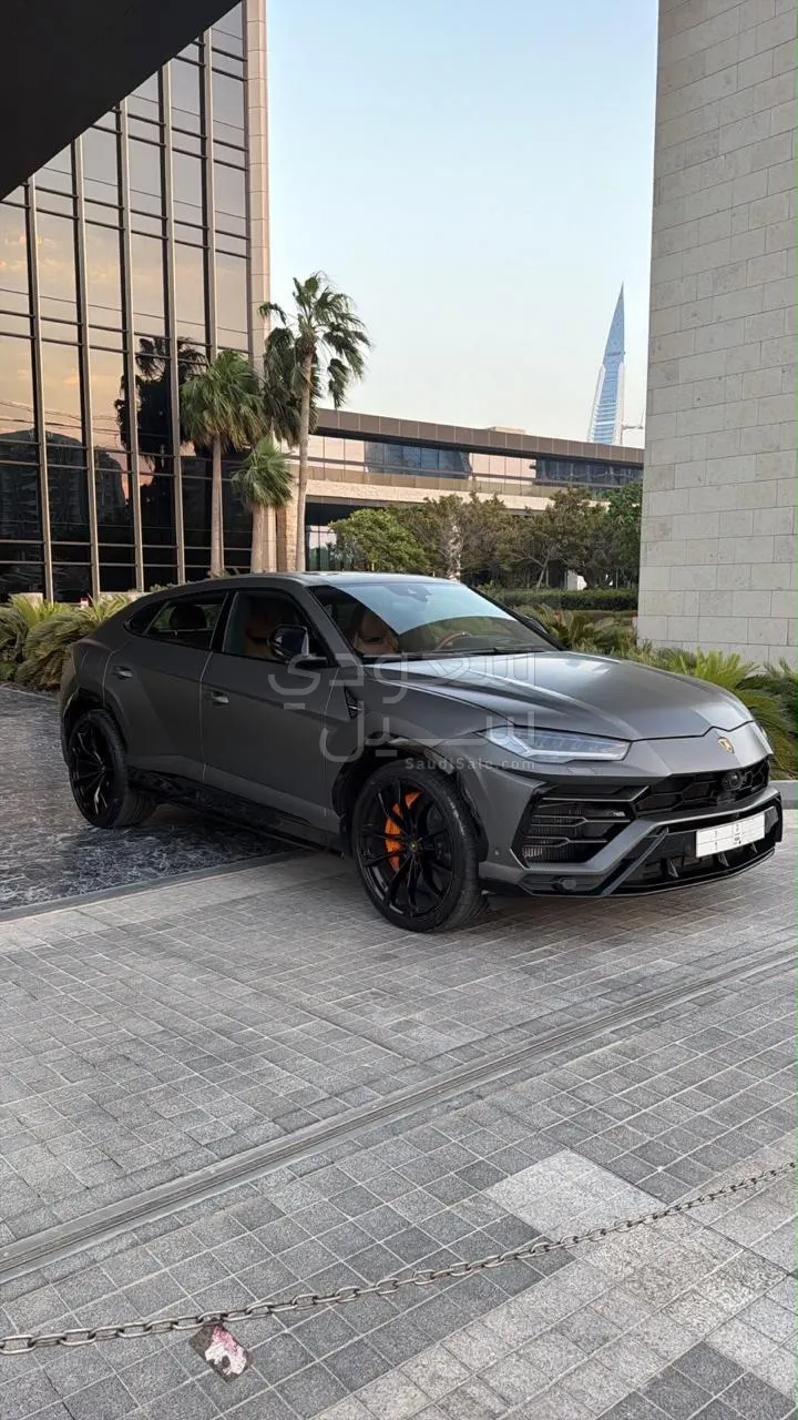 2021 لمبرجيني اوروس
