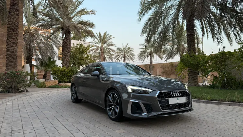 2023 اودي اي 5 40 تي اف اس اي اس لاين