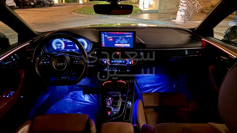 2023 اودي اي 5 40 تي اف اس اي اس لاين