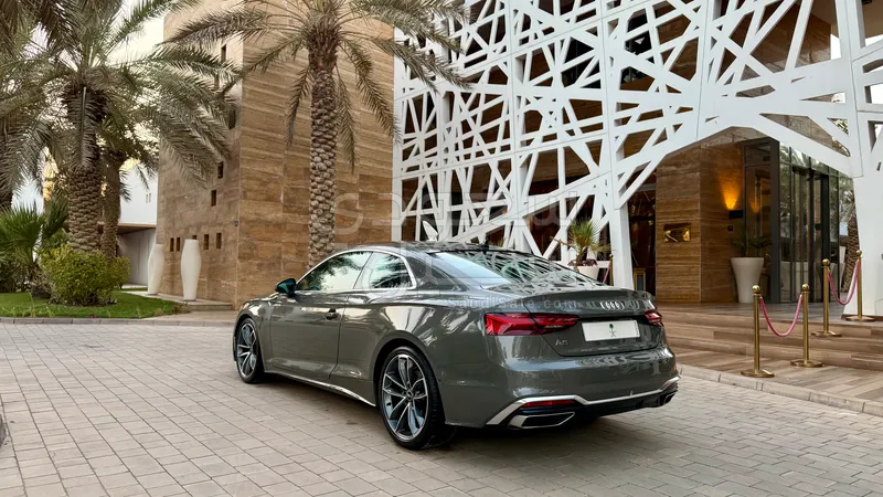 2023 اودي اي 5 40 تي اف اس اي اس لاين
