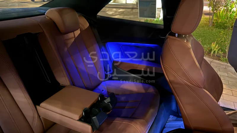 2023 اودي اي 5 40 تي اف اس اي اس لاين