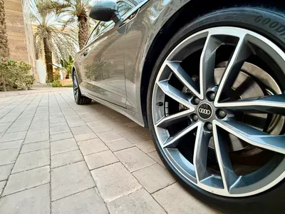 2023 اودي اي 5 40 تي اف اس اي اس لاين