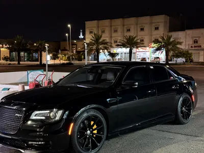 2018 كرايسلر 300 سي اكزكتيف