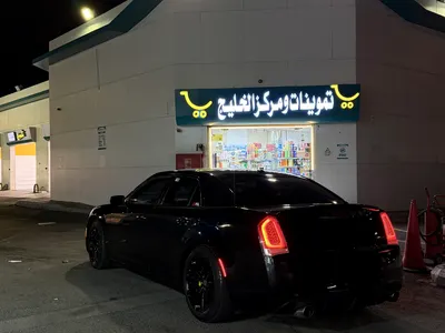 2018 كرايسلر 300 سي اكزكتيف