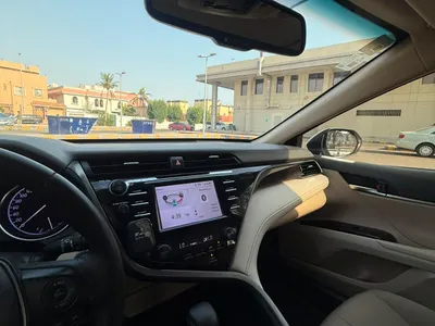 2019 تويوتا كامري جي ال اي
