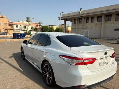 2019 تويوتا كامري جي ال اي
