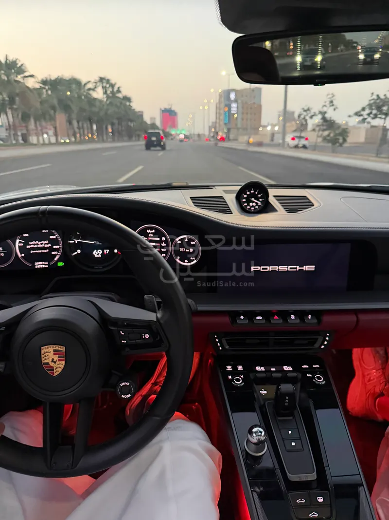 2022 بورش 911 كاريرا 4 اس