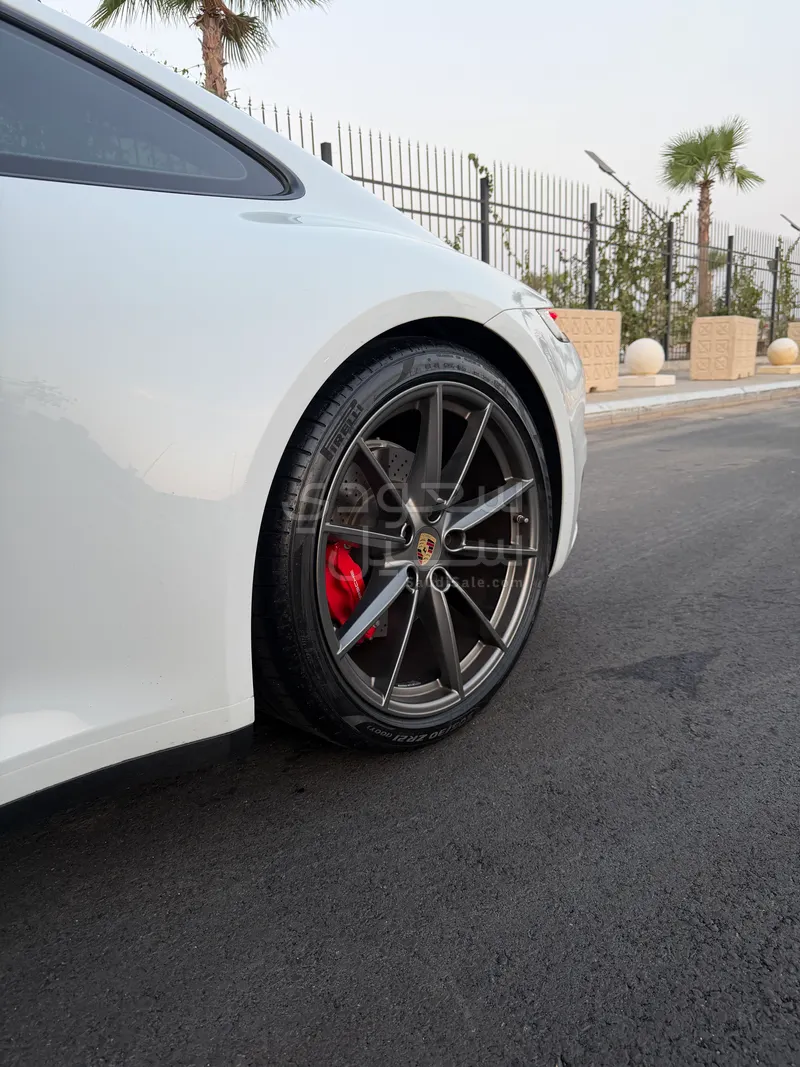 2022 بورش 911 كاريرا 4 اس