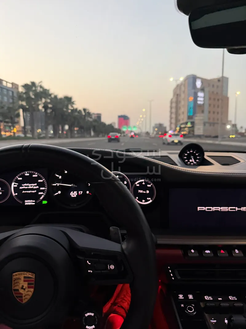 2022 بورش 911 كاريرا 4 اس