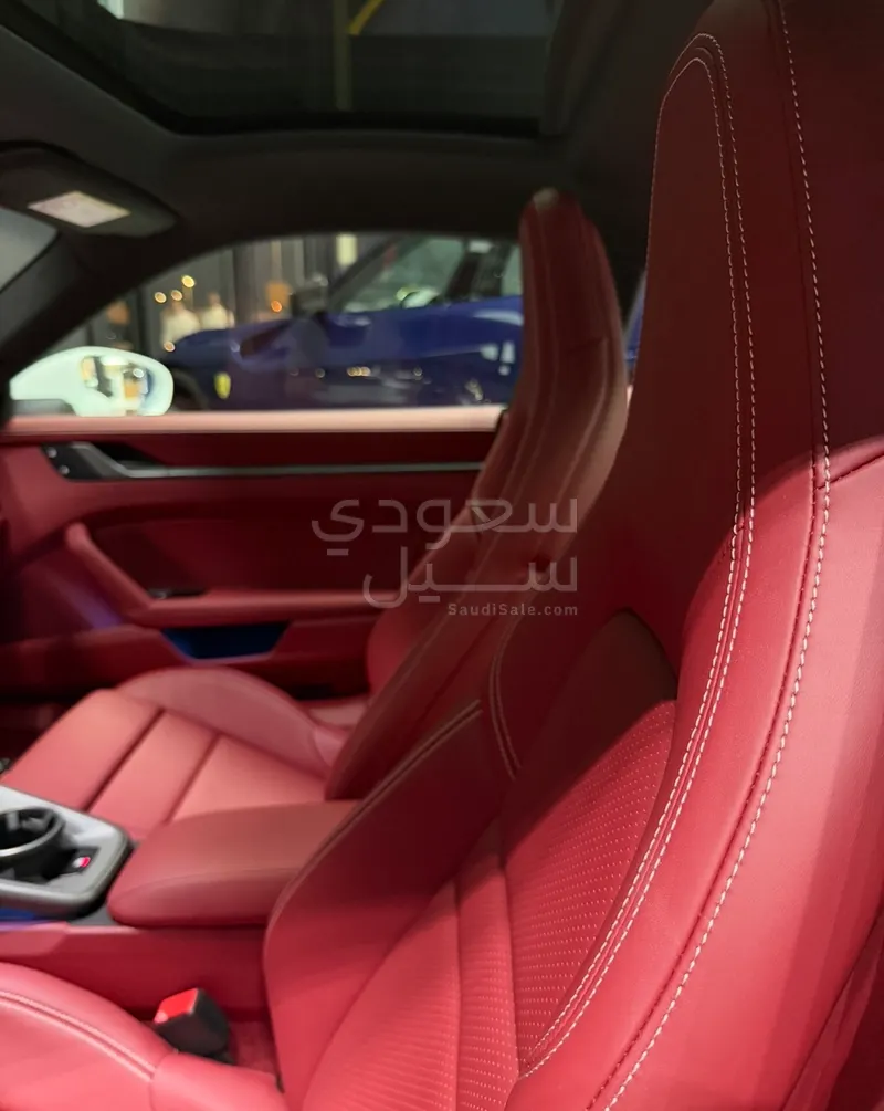 2026 بورش 911 كاريرا