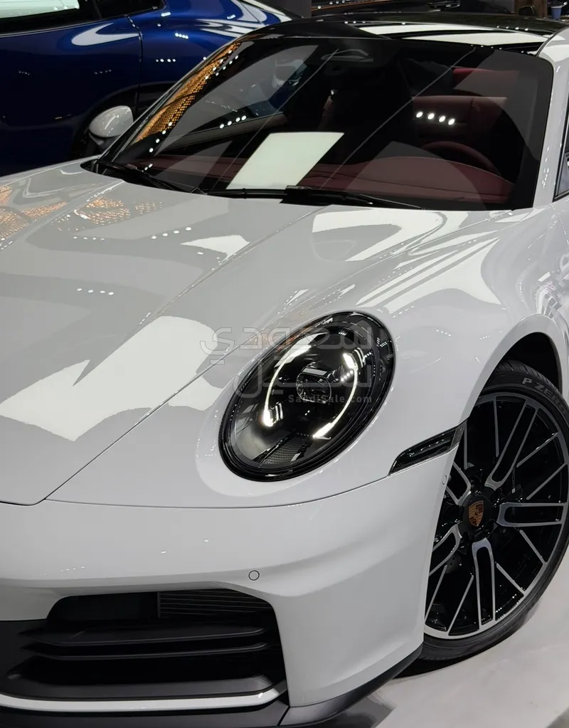 2026 بورش 911 كاريرا