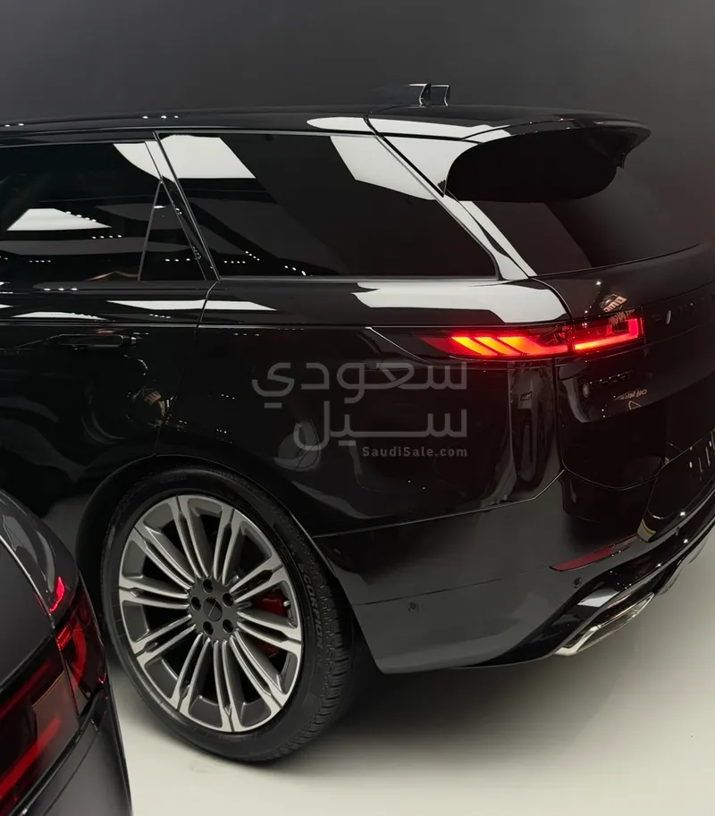 2026 لاند روفر رينج روفر سبورت اتش اس اي