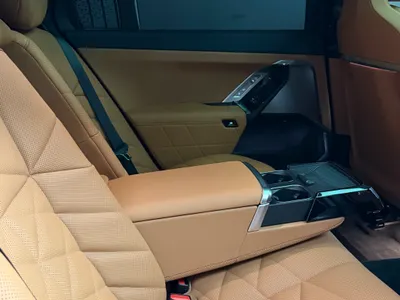 2026 بي ام دبليو الفئة السابعة 735أي