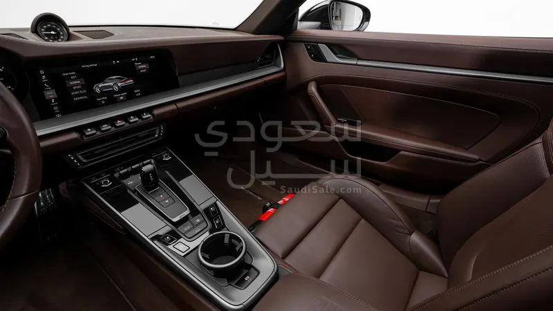 2021 بورش 911 كاريرا اس