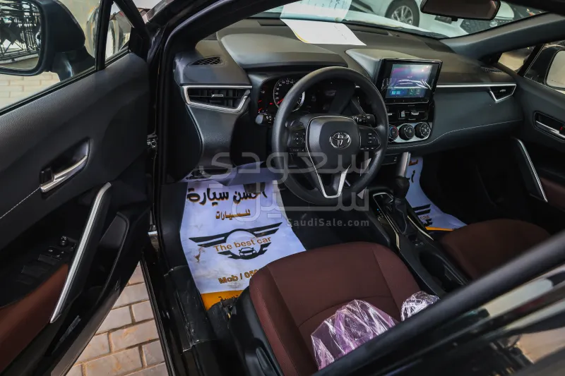 2025 تويوتا كورولا كروس