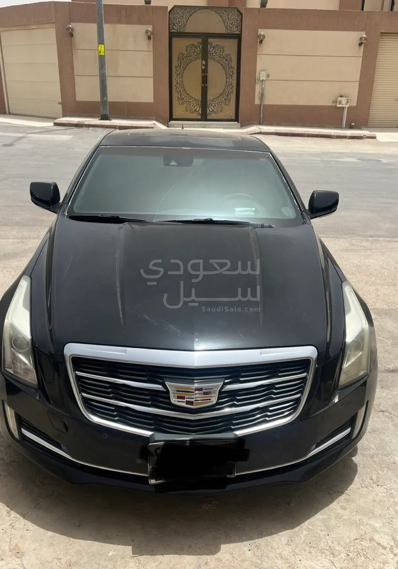 2015 كاديلاك اي تي اس