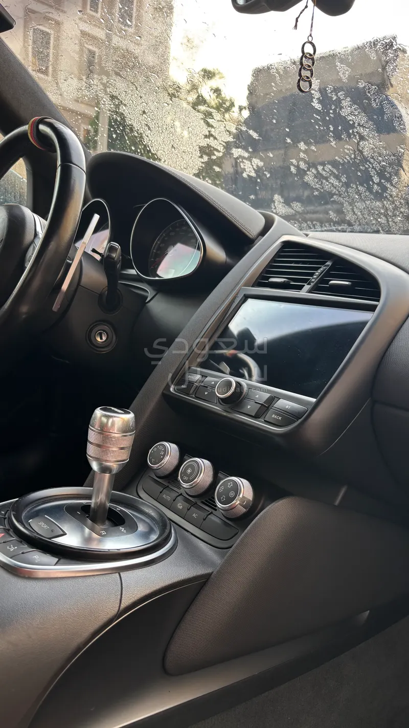 2008 اودي ار 8