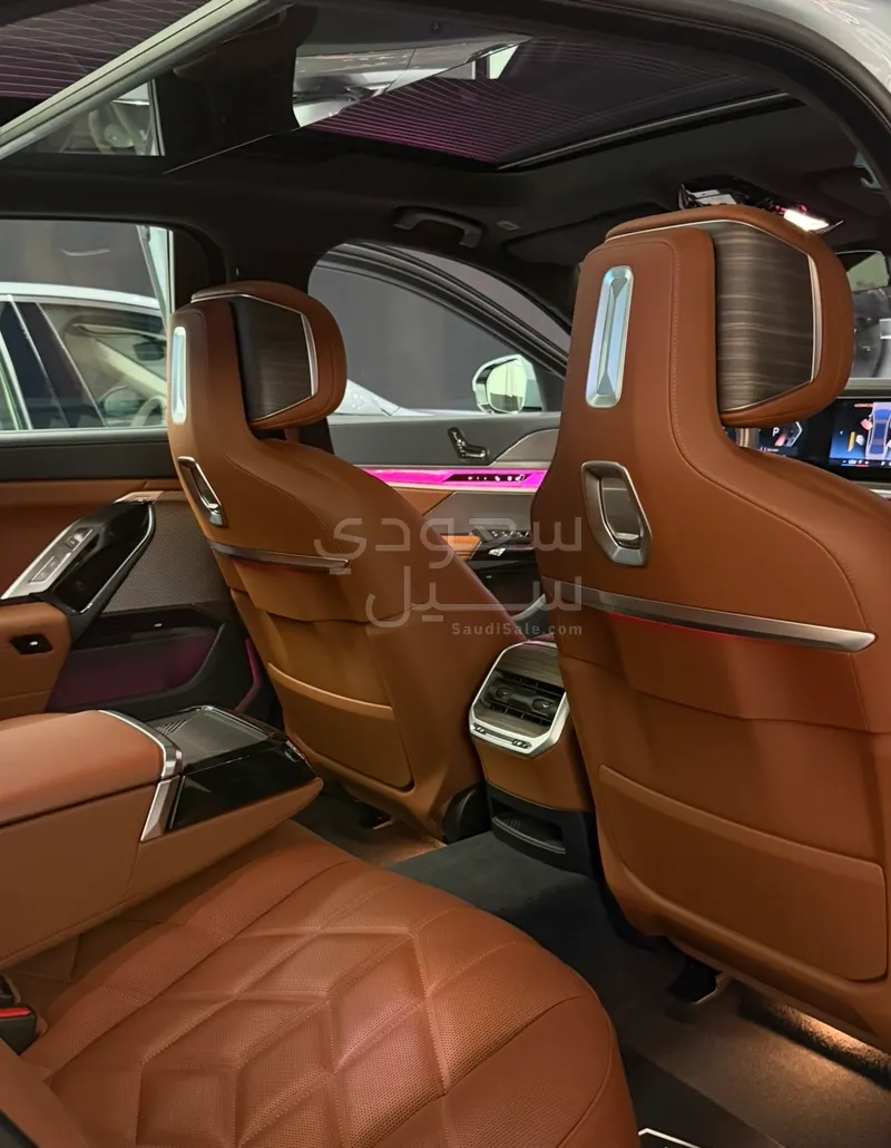 2024 بي ام دبليو الفئة السابعة 740أي