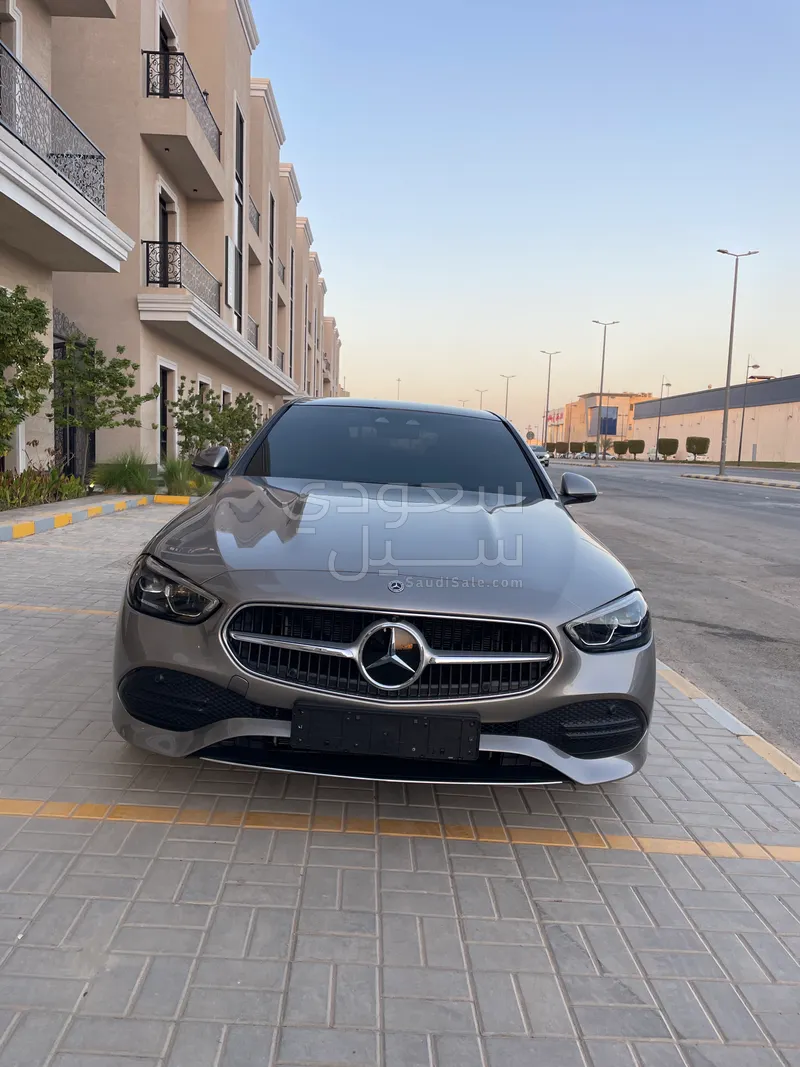 2024 مرسيدس - بنز سي 300