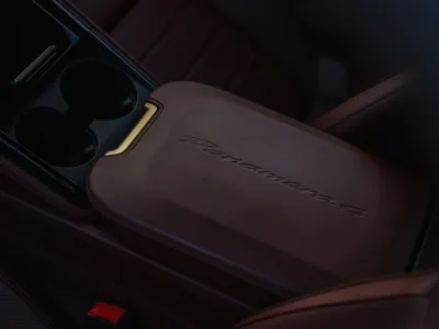 2025 بورش بانميرا 4