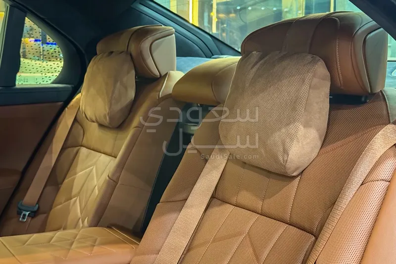 2026 بي ام دبليو الفئة السابعة 735أي