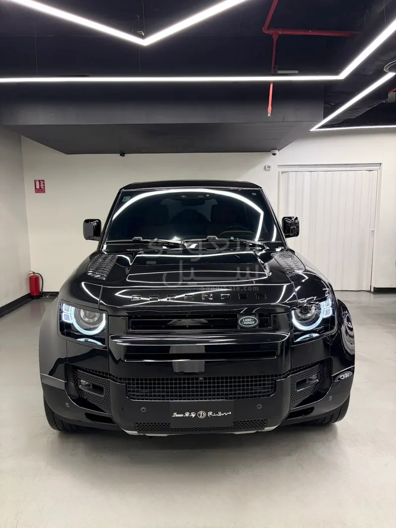 2024 لاند روفر ديفيندر V8 P525 ادشن