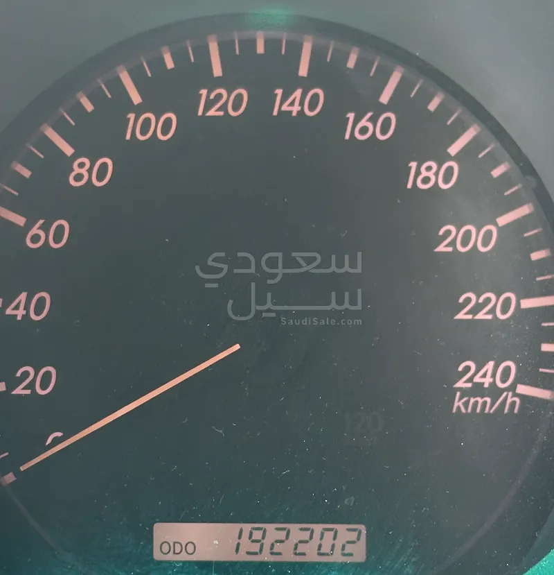 2008 لكزس أر إكس 350