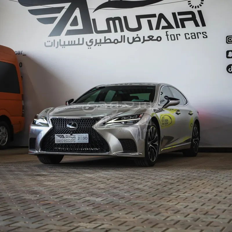 2021 لكزس إل إس 350