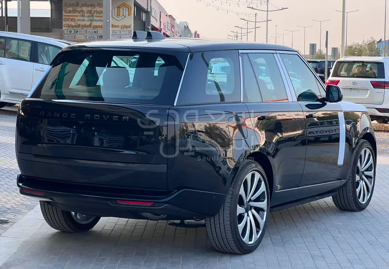 2026 لاند روفر رينج روفر اتش اس اي
