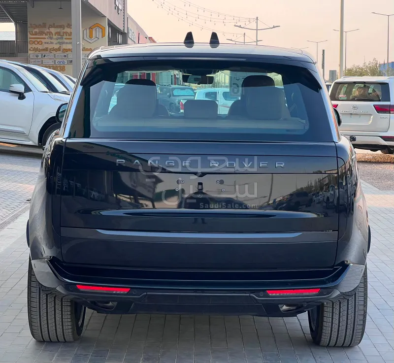 2026 لاند روفر رينج روفر اتش اس اي