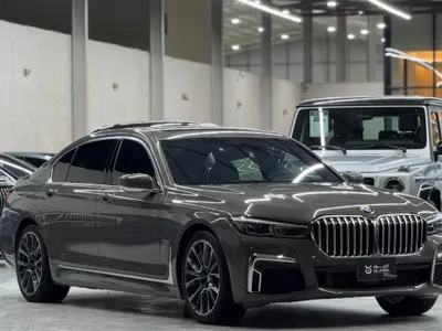 2021 بي ام دبليو الفئة السابعة 730 إل أي