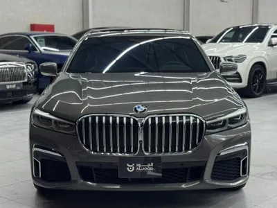 2021 بي ام دبليو الفئة السابعة 730 إل أي