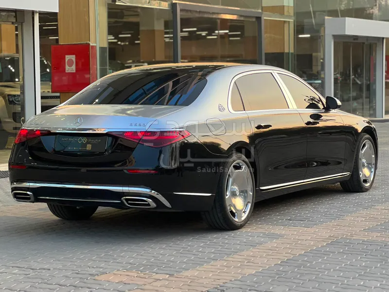 2024 مرسيدس - بنز إس 580 مايباخ