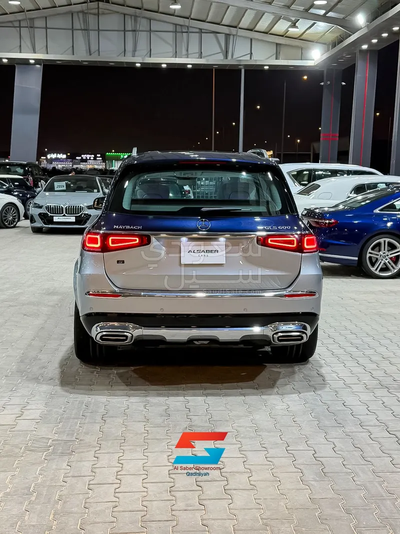 2022 مرسيدس - بنز جي إل إس 600 مايباخ
