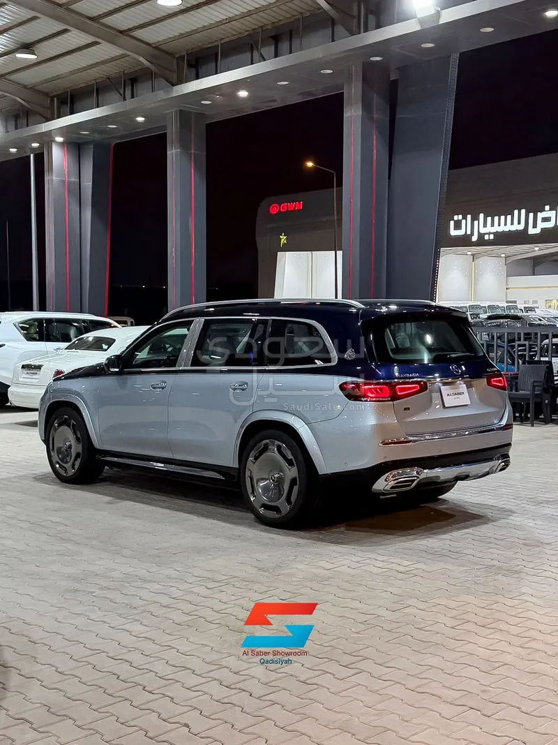 2022 مرسيدس - بنز جي إل إس 600 مايباخ